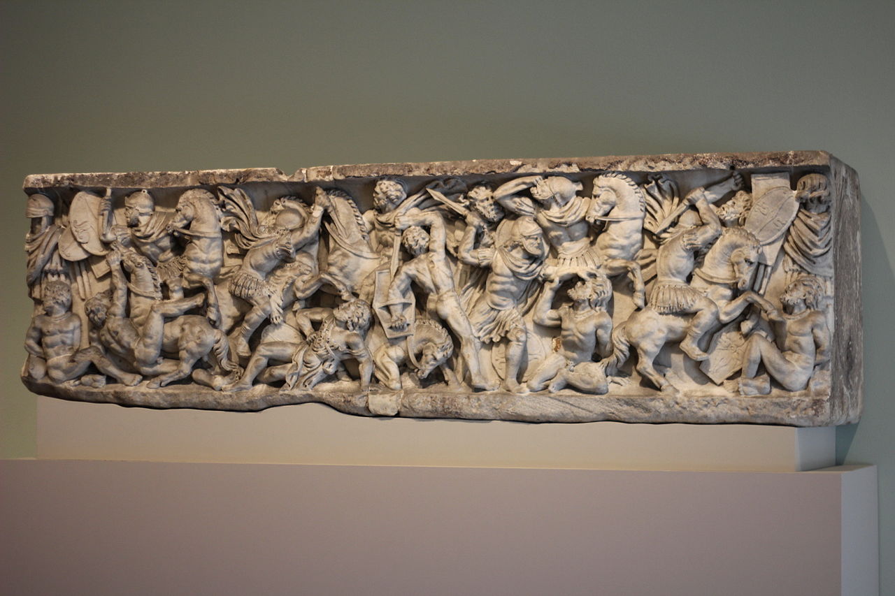 1280px-Roman_sarcophagus_with_battle_scene.jpg