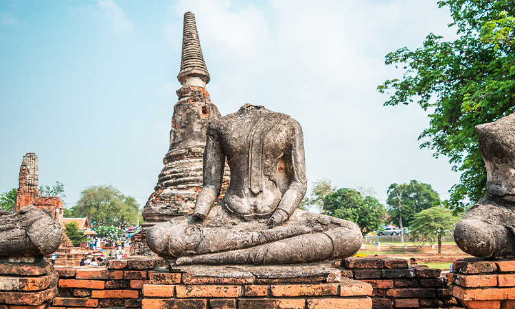 A Buddha statue without its head